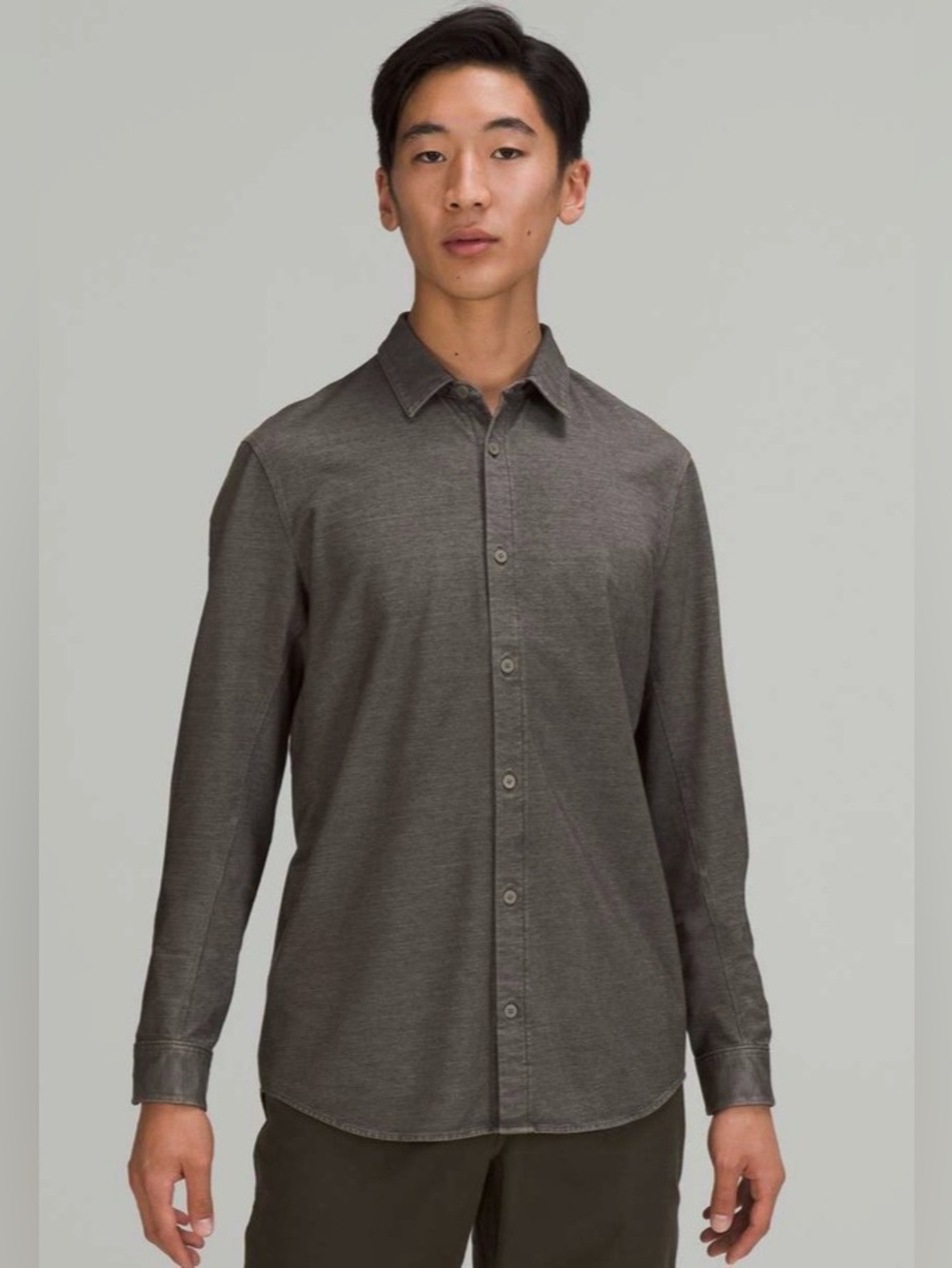 LULULEMON - Men's Commission Long Sleeve Shirt. P2P 21" fits men’s small.